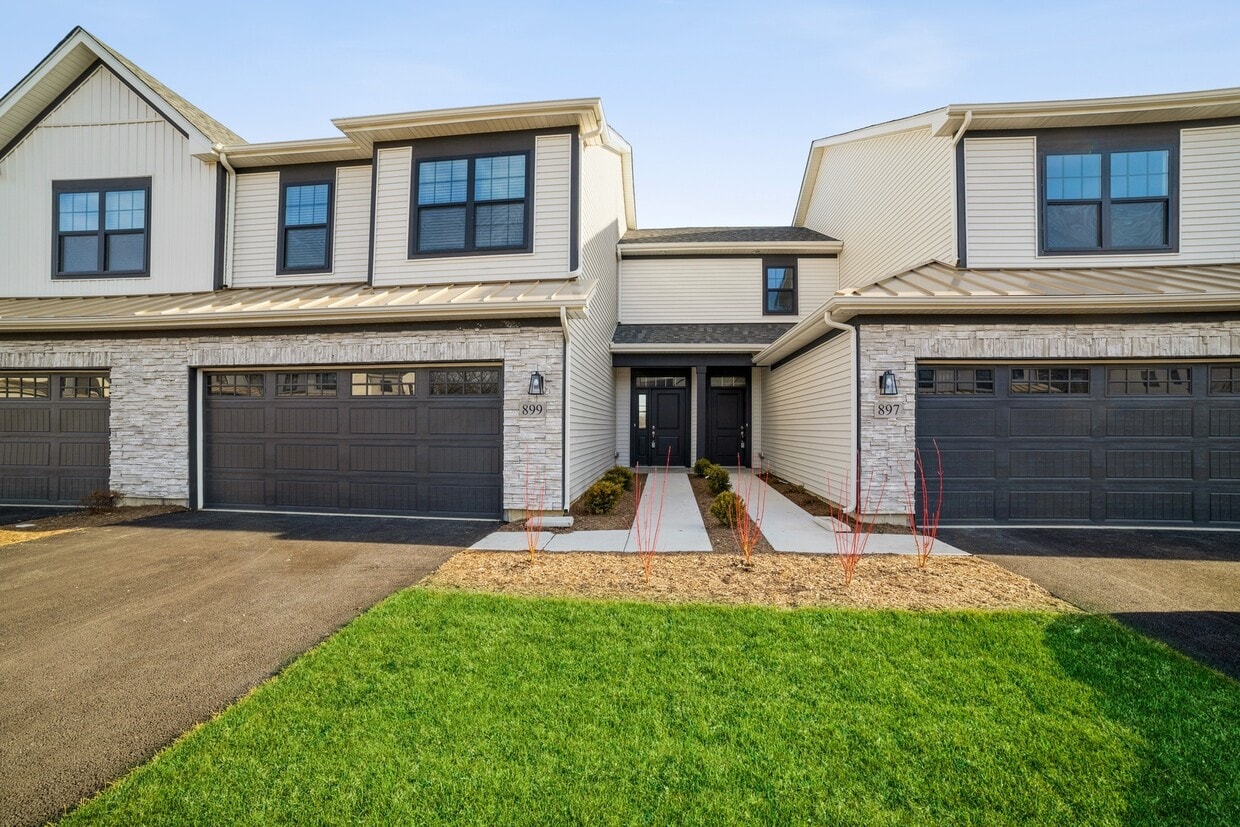 906 Brielle Blvd, Gilberts, IL 60136 Townhome Rentals in Gilberts IL
