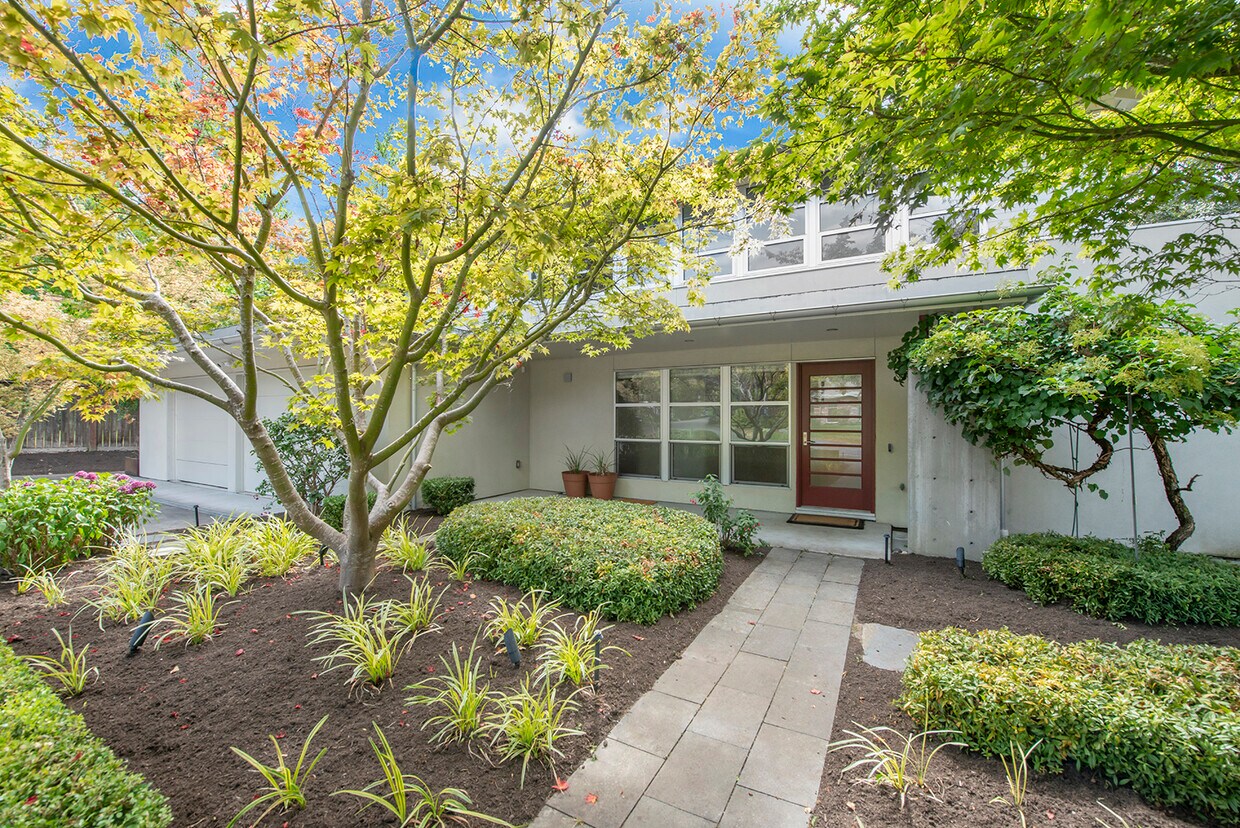 7827 SE 73rd Plz, Mercer Island, WA 98040 House Rental in Mercer Island, WA