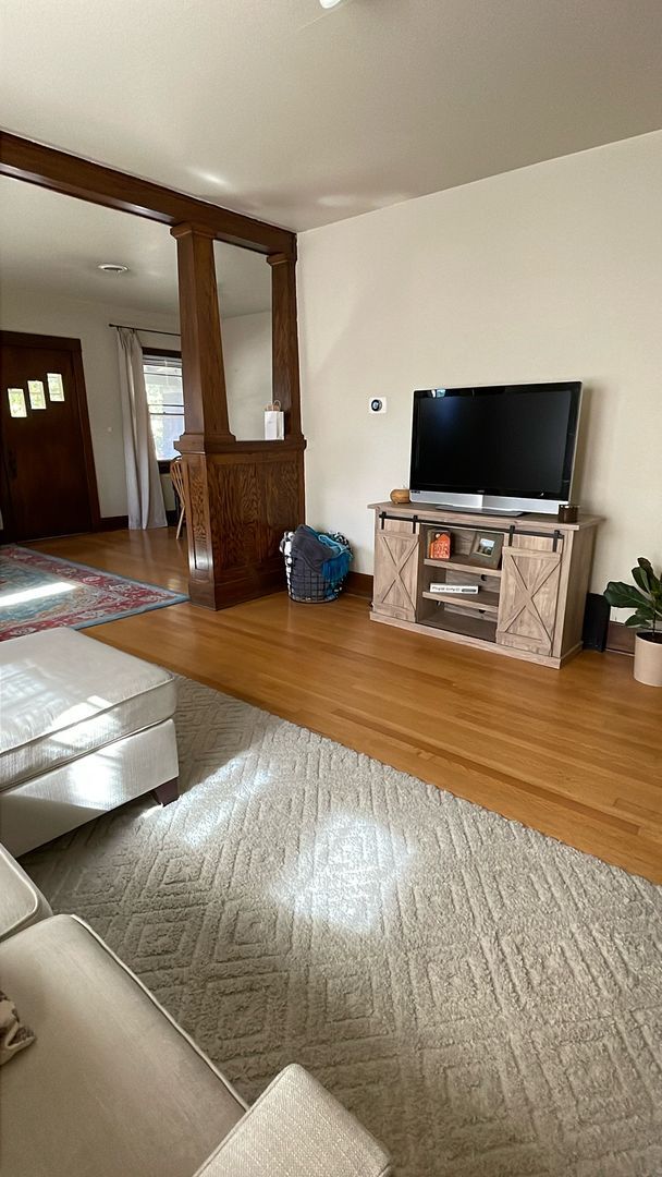 Foto del edificio - West Highlands 2 Bedroom Duplex with 2 Car...