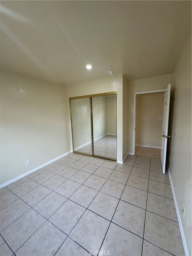 Foto del edificio - 3536 W 108th St