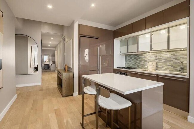 Building Photo - 1 bedroom in New York NY 10005