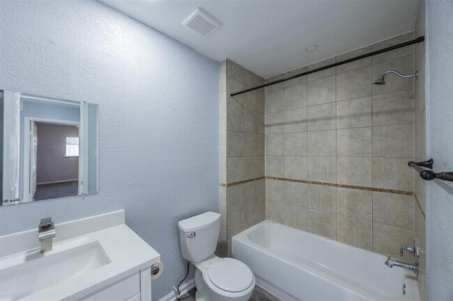 Foto del edificio - 11919 Bald Mountain Cir