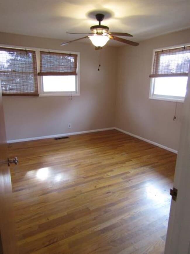 Building Photo - 6016 W Grunder Dr