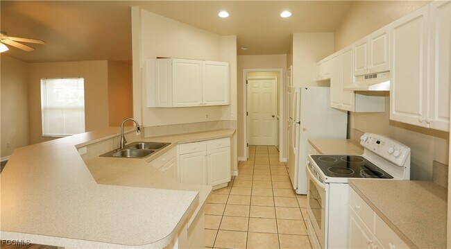 Foto del edificio - 710 SW 21st Terrace