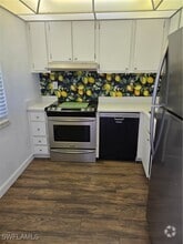 Building Photo - 1580 Pine Valley Dr