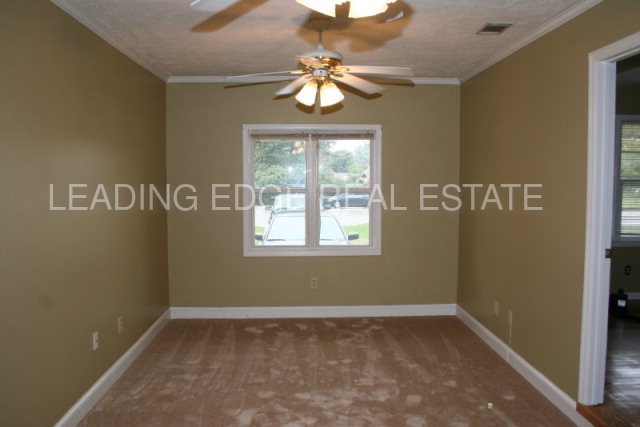 Foto del edificio - 4316 Columbia Rd