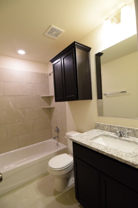 Foto del edificio - 1923 Ashburn Dr