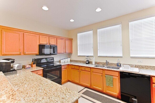 Foto del edificio - 660 Amador Ln