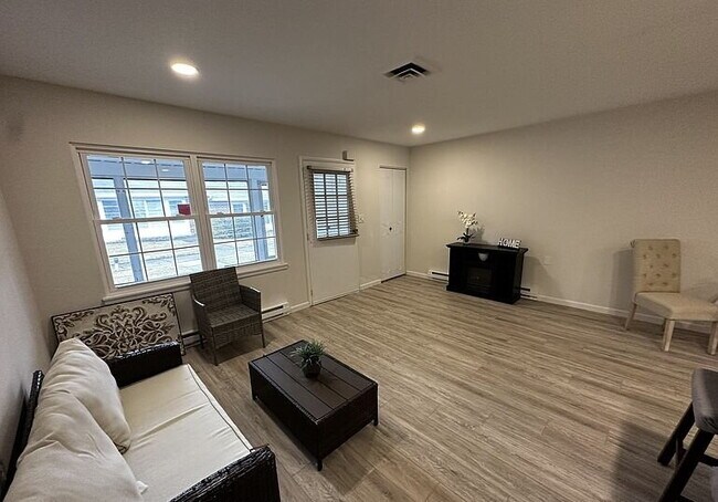 Foto del edificio - "Charming 1-Bedroom Condo Retreat in Lakewood, NJ – Your Cozy Oasis Awaits!"