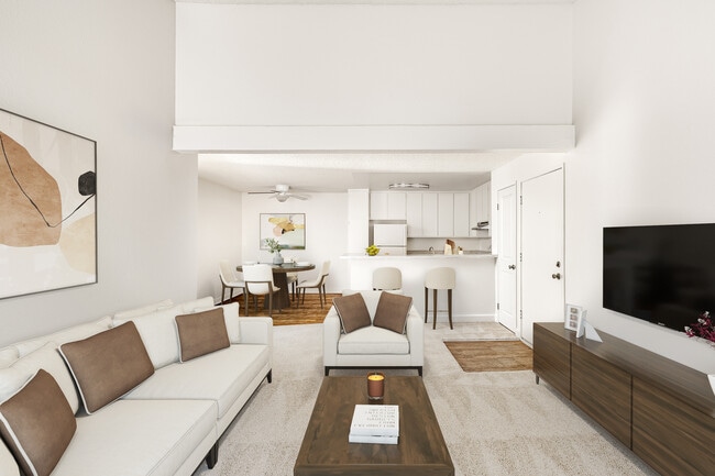 Building Photo - Woodbridge Mount Helix "Immediate Move In"