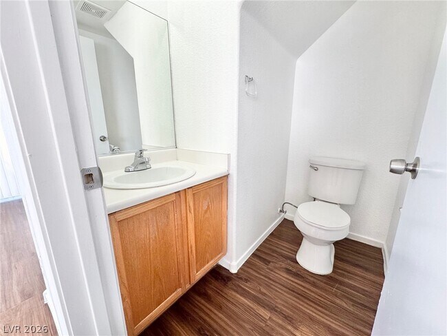 Foto del edificio - 3383 Sparrow Heights Ave