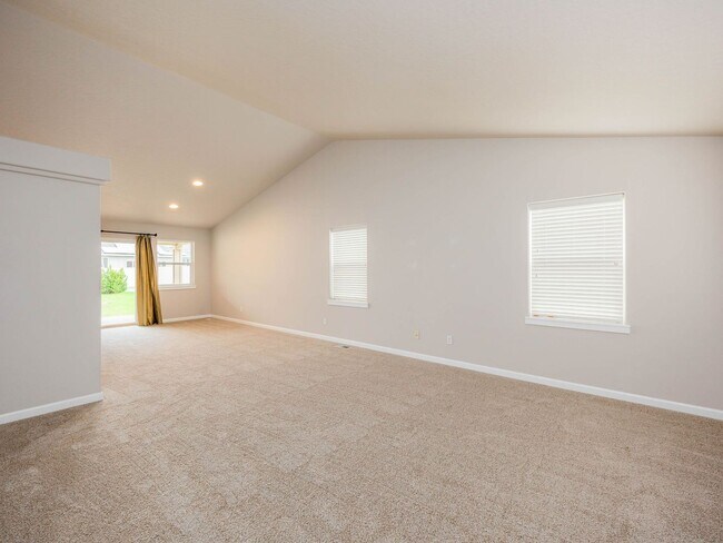 Building Photo - Walkable Liberty Lake Rancher Near The Noll – 3 Bed, 2 Bath, 1,314 Sq Ft with 2-Car Garage & Cove...