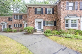 Building Photo - 26 Tunxis Village