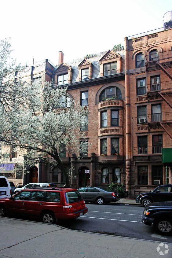 Foto principal - 202 W 78th St