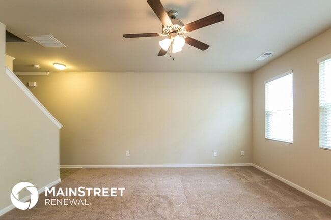 Building Photo - 209 Comet Ct