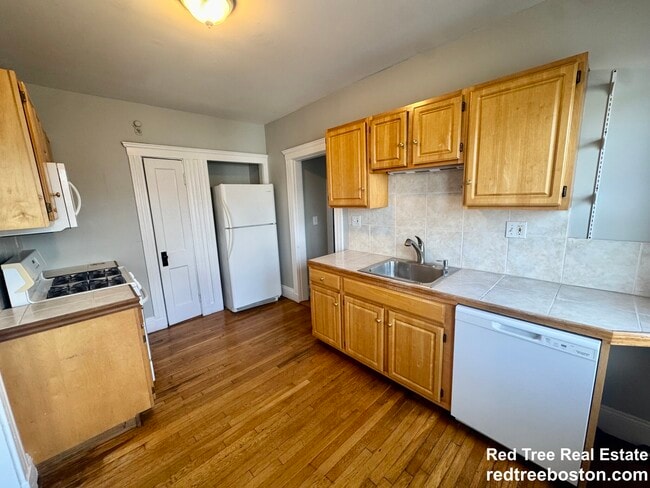 Building Photo - 59 Brookley Rd