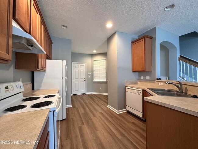 Foto del edificio - 3730 Creswick Cir