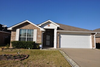 Building Photo - 6932 La Hacienda Dr