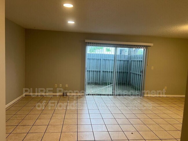 Foto del edificio - 633 NE 28th Ave