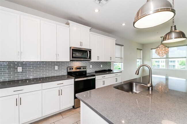 Foto del edificio - 4721 Arboretum Cir