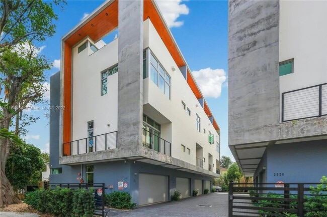 Photo - 2926 Bird Ave Townhome