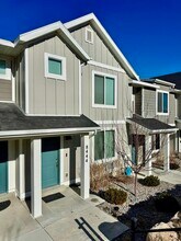 Building Photo - 8444 W Cordero Dr