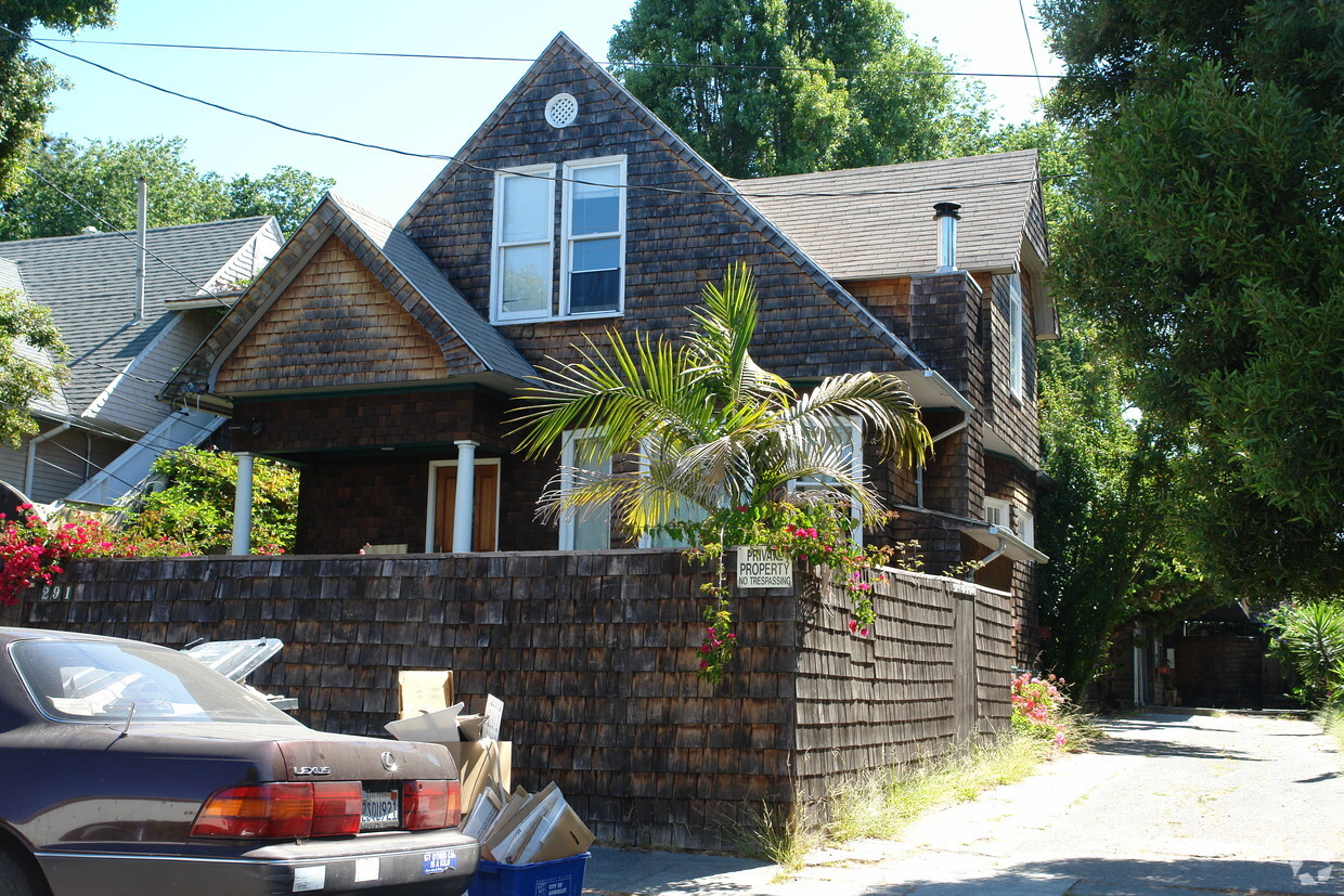 Building Photo - 2919 Fulton St