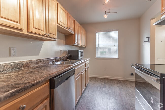 1BR,1BA,-844SF, Premier Unit - Eastwind