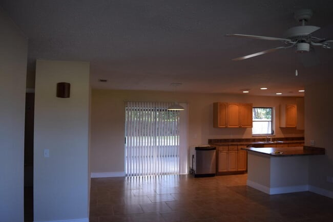 Foto del edificio - Home for Rent