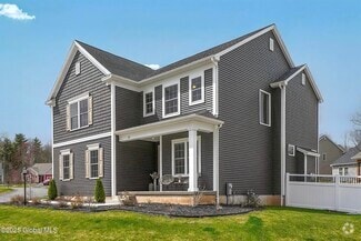 Building Photo - 23 Village Circle N