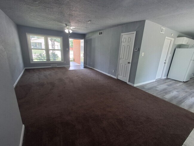Foto del edificio - 1607 NW 27th St