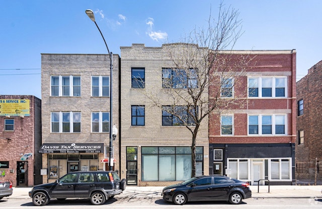 Building Photo - 721 S Western Ave