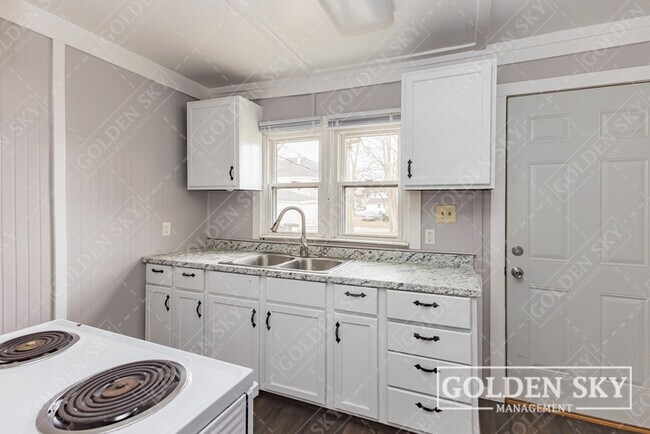 Foto del edificio - 230 Kinsey St