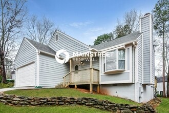 Building Photo - 637 Woodcrest Manor Dr