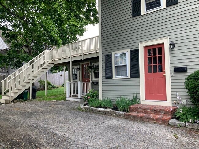 Building Photo - 6 Morse Ct