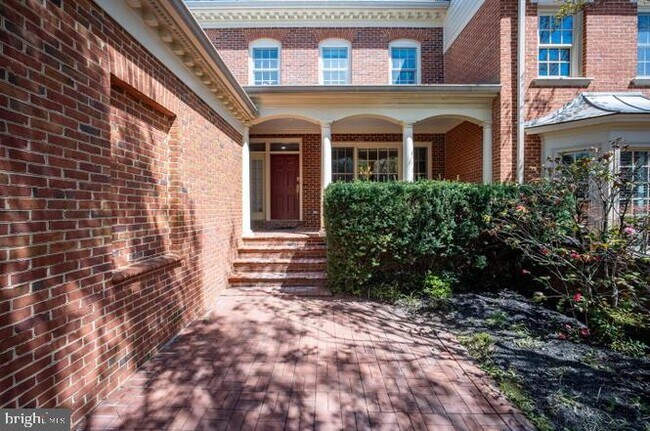 Foto del edificio - 7809 Hidden Meadow Terrace