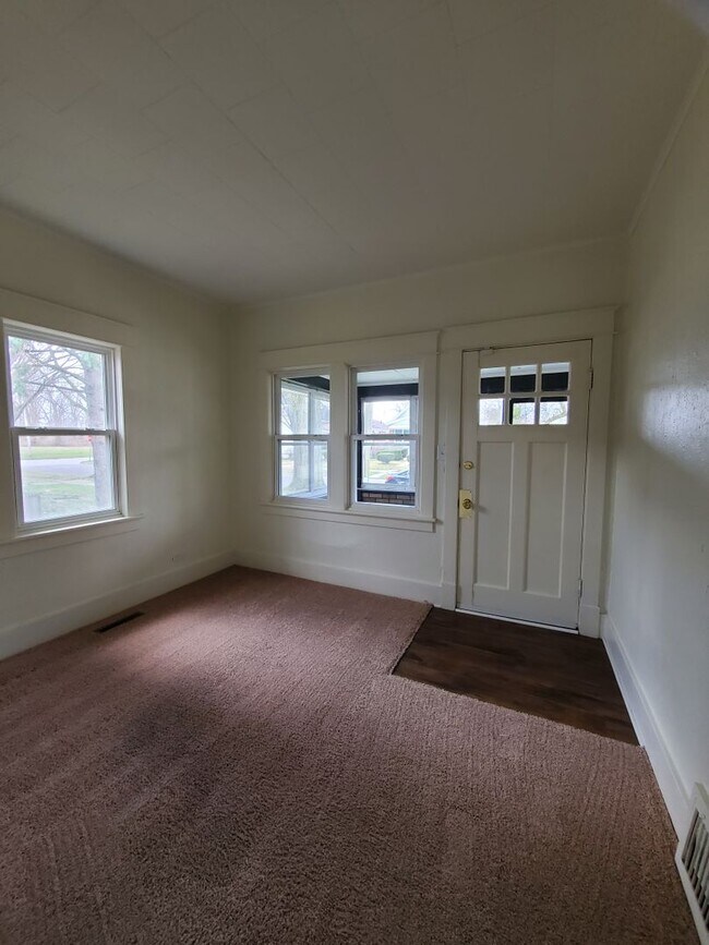 Foto del edificio - Welcome to this charming 3-bedroom, 1-bath...