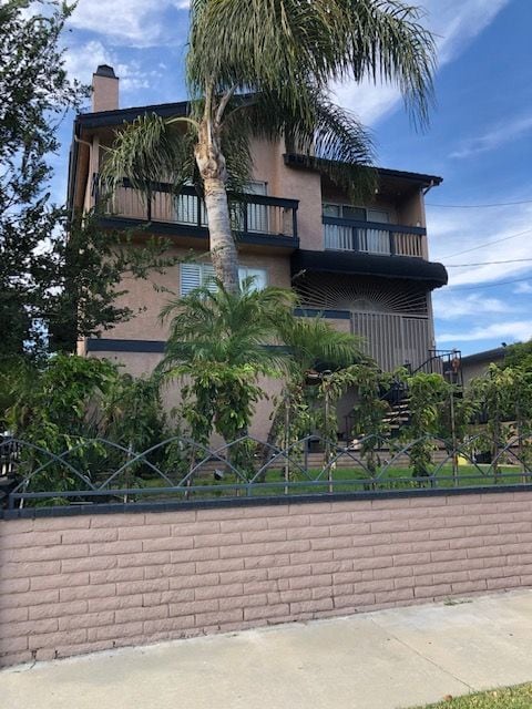 Exterior - 1190 W 24th St