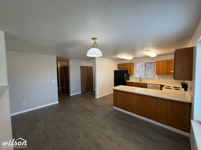 Foto del edificio - 5606 Mt Clemens Way