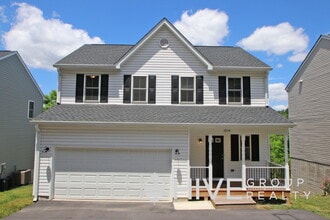 Building Photo - 1014 Middlebrook Ave