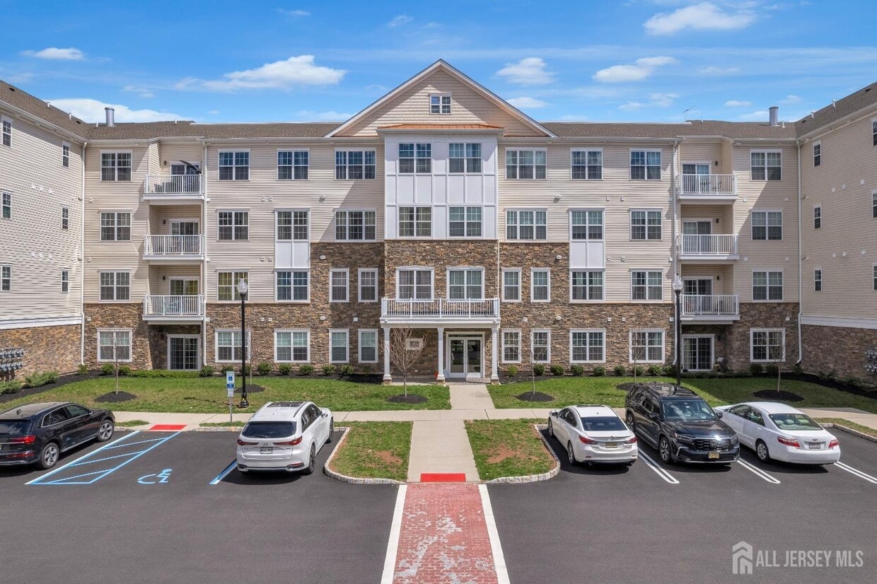 Primary Photo - 237 Lorhan Dr