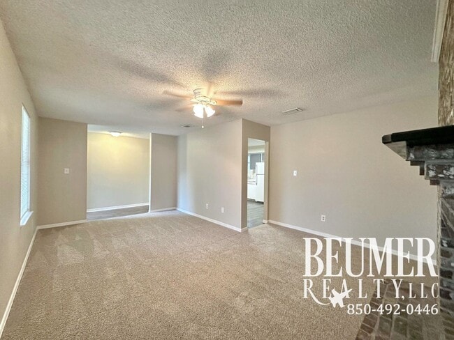 Building Photo - 2292 Sparrow Ln