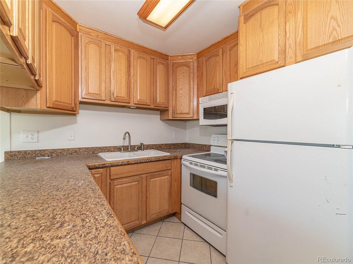 Foto del edificio - 9170 Cedar Ct