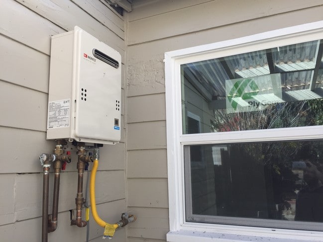 Tankless Water Heater - 2825 Hermosa Ave