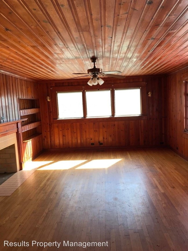 Building Photo - 3 br, 1 bath House - 1 Barnard Ave