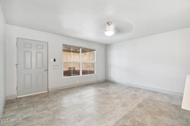 Building Photo - 3641 N 15th Ave