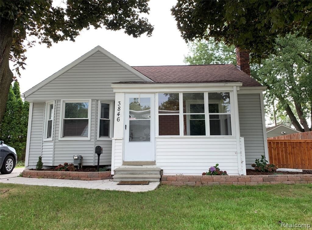 Primary Photo - 3846 Prairie Ave