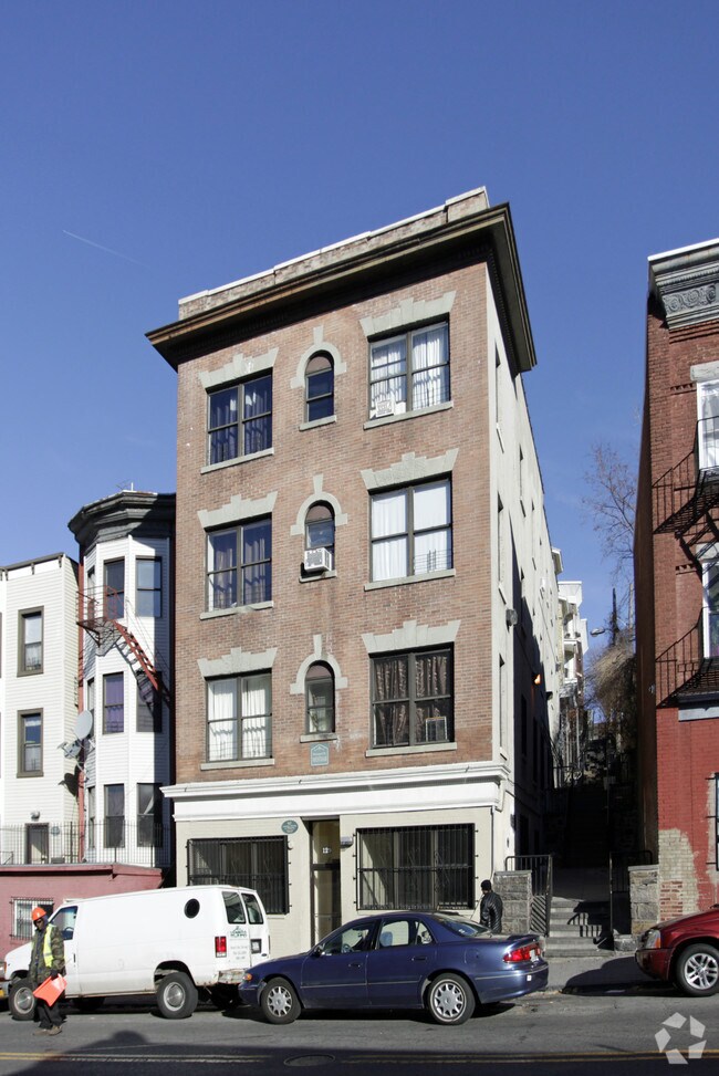 129 Elm St, Yonkers, NY 10701 Apartments Yonkers, NY