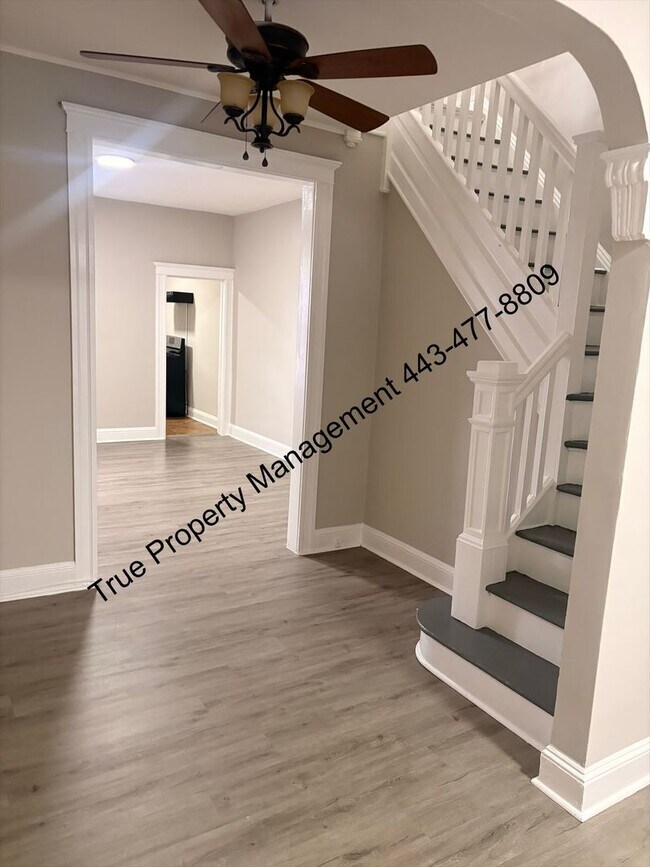 Building Photo - Spacious 3BR Home with Washer & Dryer, Backyard & Basement – $1,500/Month