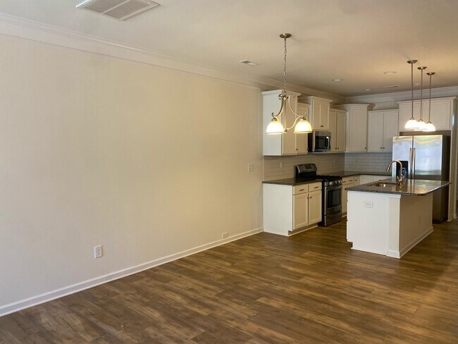 Foto del edificio - 13313 Savannah Point Dr